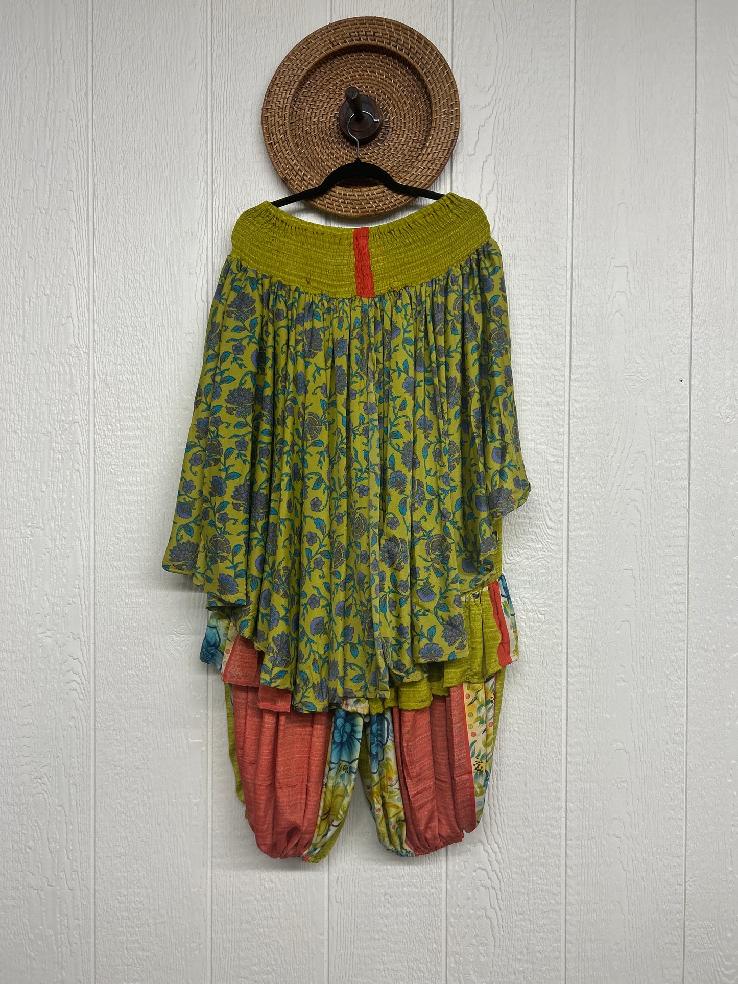 RETAIL Rasgulla Sari Enchanted Jogger 0426 099