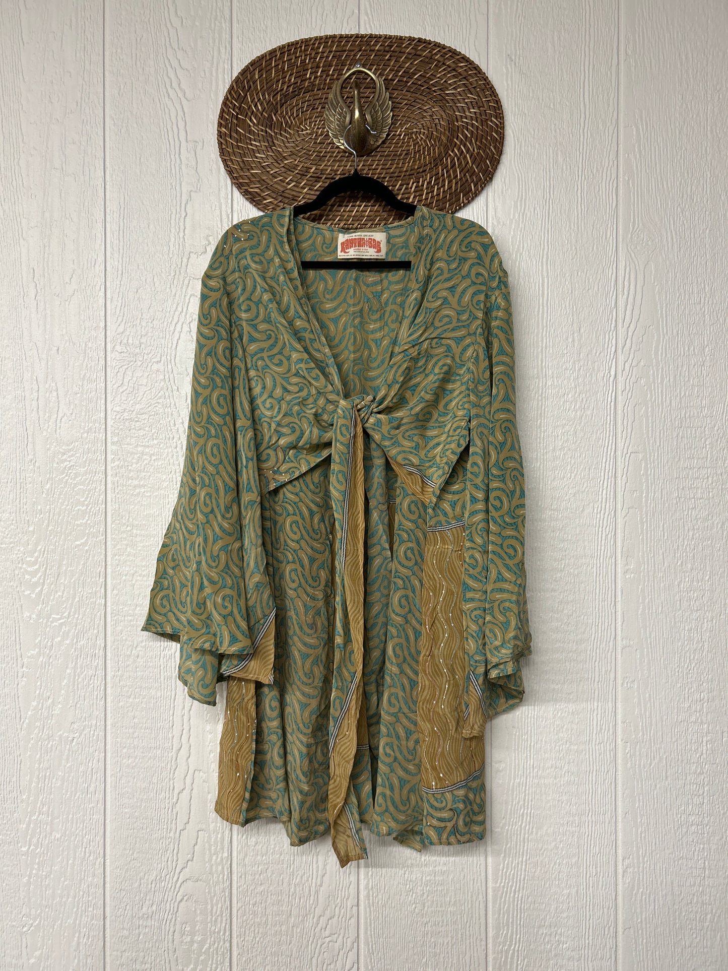 Crepe Sari Shortie Spellbound Kimono 0426 082