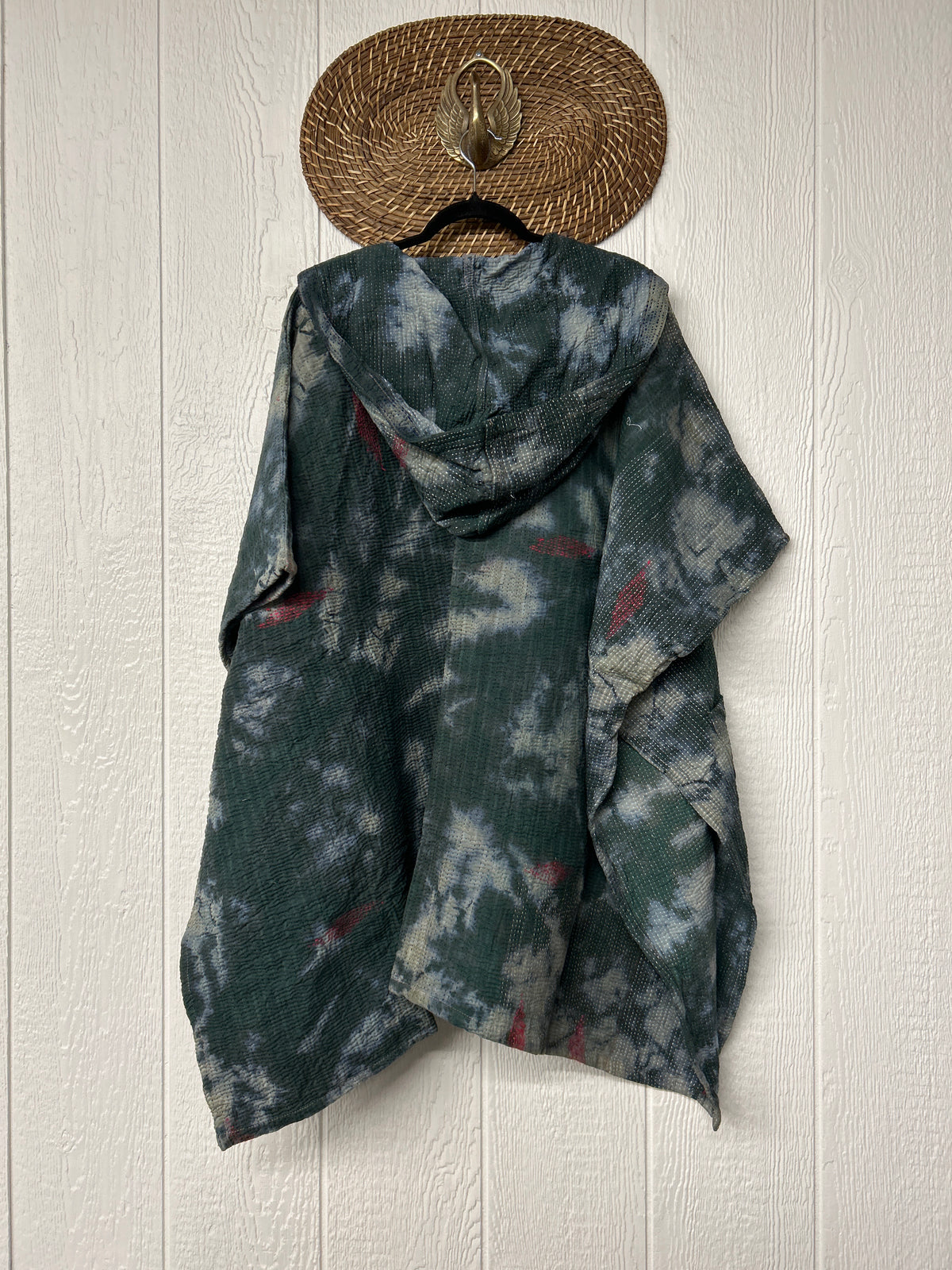 Aura Edit Fine Kantha Wanderlust Poncho 1026 016