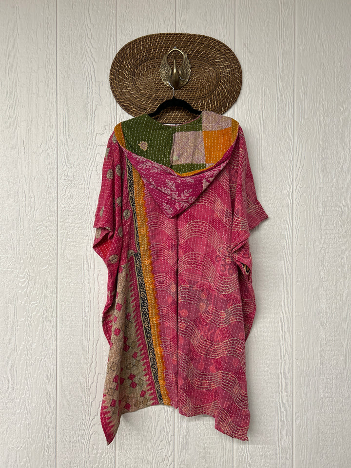 Peace and Love Poncho 0425 010