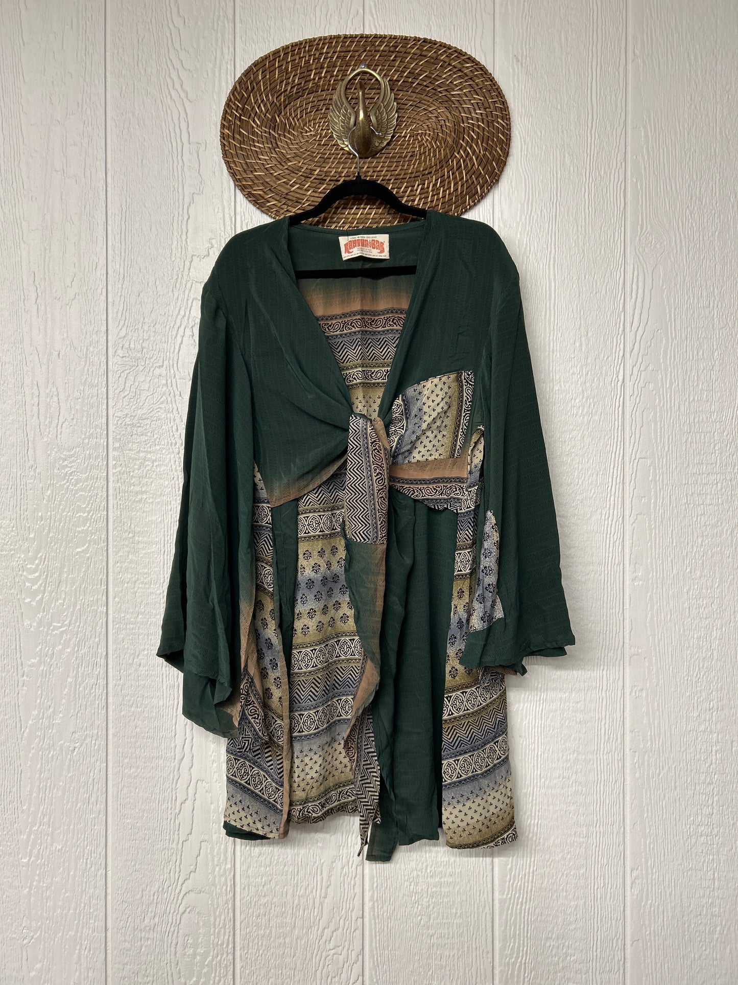 Crepe Sari Shortie Spellbound Kimono 0426 118