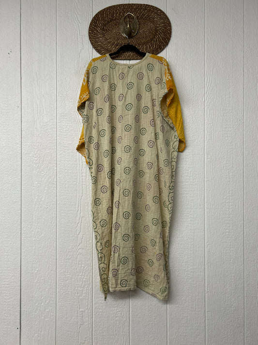 Alchemi Kantha Surrender Hi Lo Poncho 0926 003