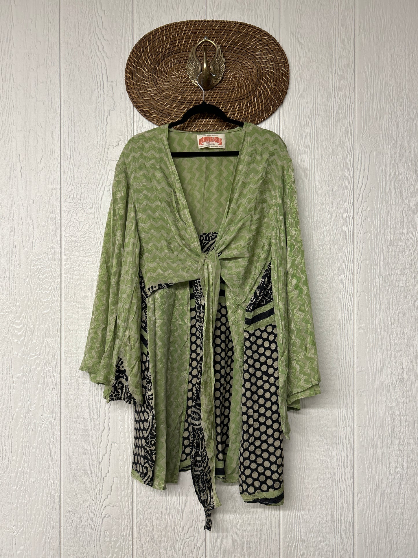 Crepe Sari Shortie Spellbound Kimono 0426 137