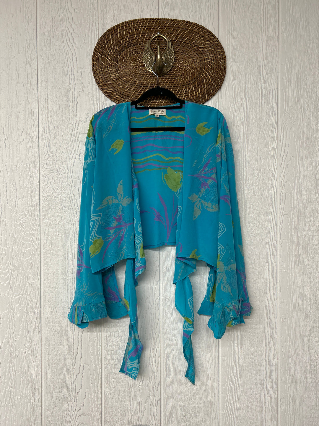 Zeppelin Crop Shrug 0425 262