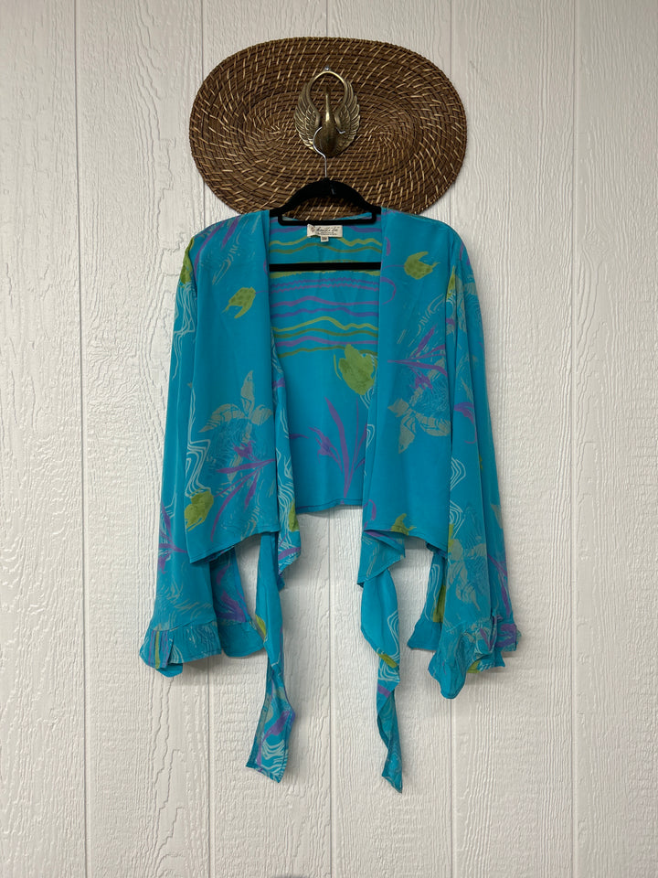Zeppelin Crop Shrug 0425 025
