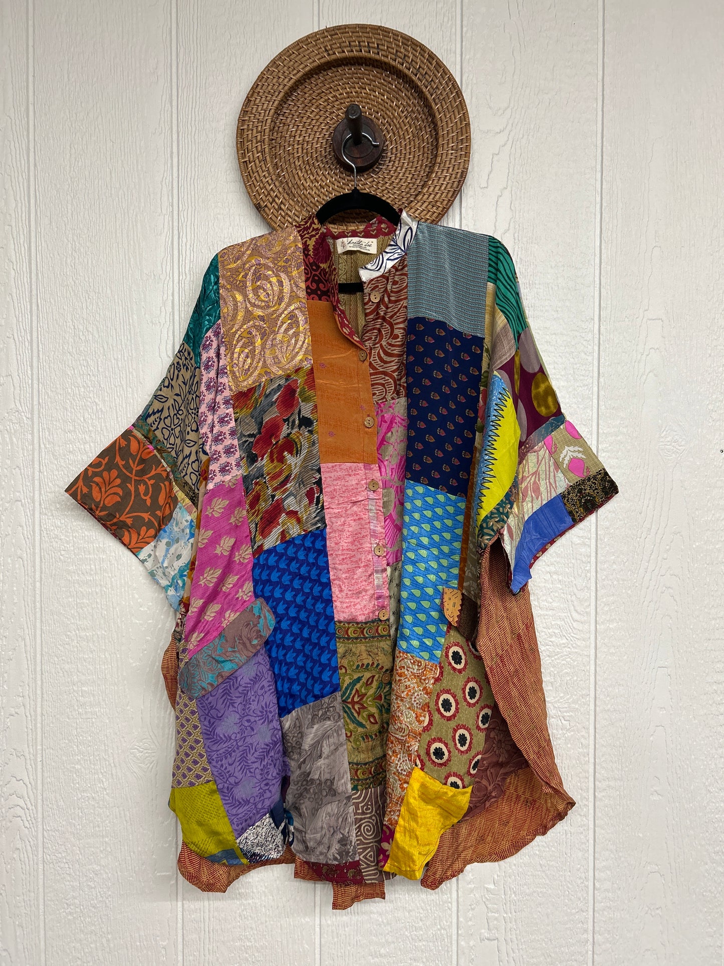 Goddess Free To Be Button-Down 0925 201