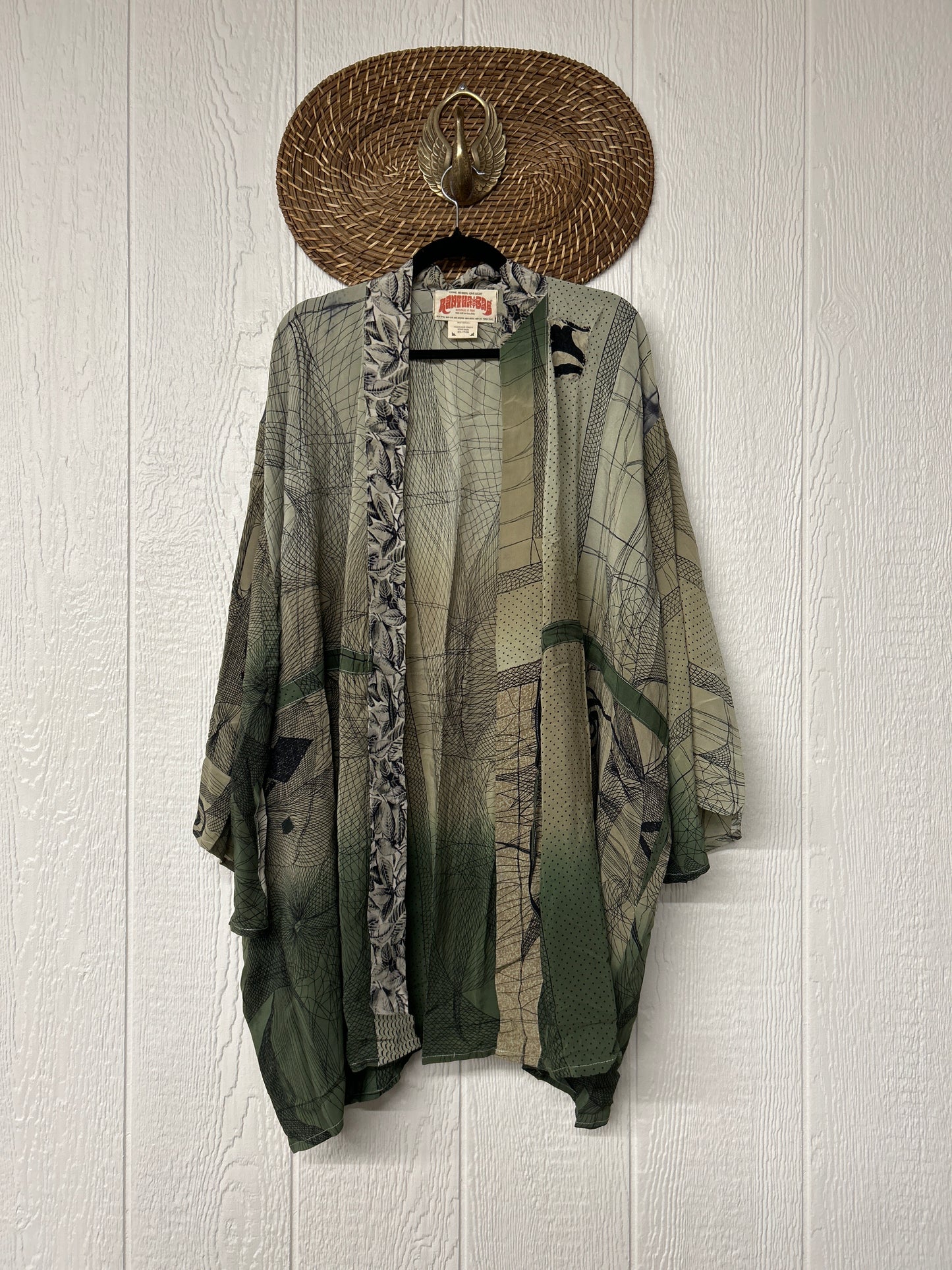 Dreamweaver Shortie Kimono 1025 096