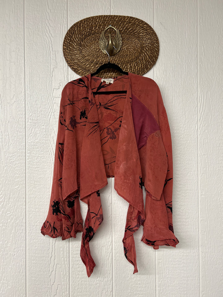 Zeppelin Crop Shrug 0425 252