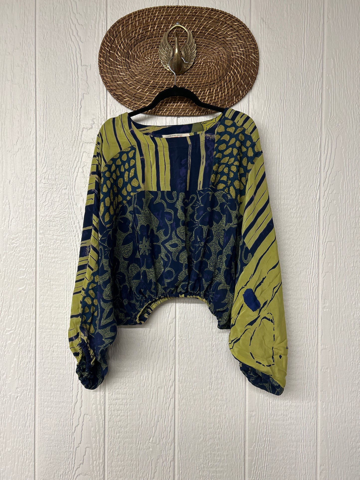 Crepe Sari Luna Crop Top 0126 239