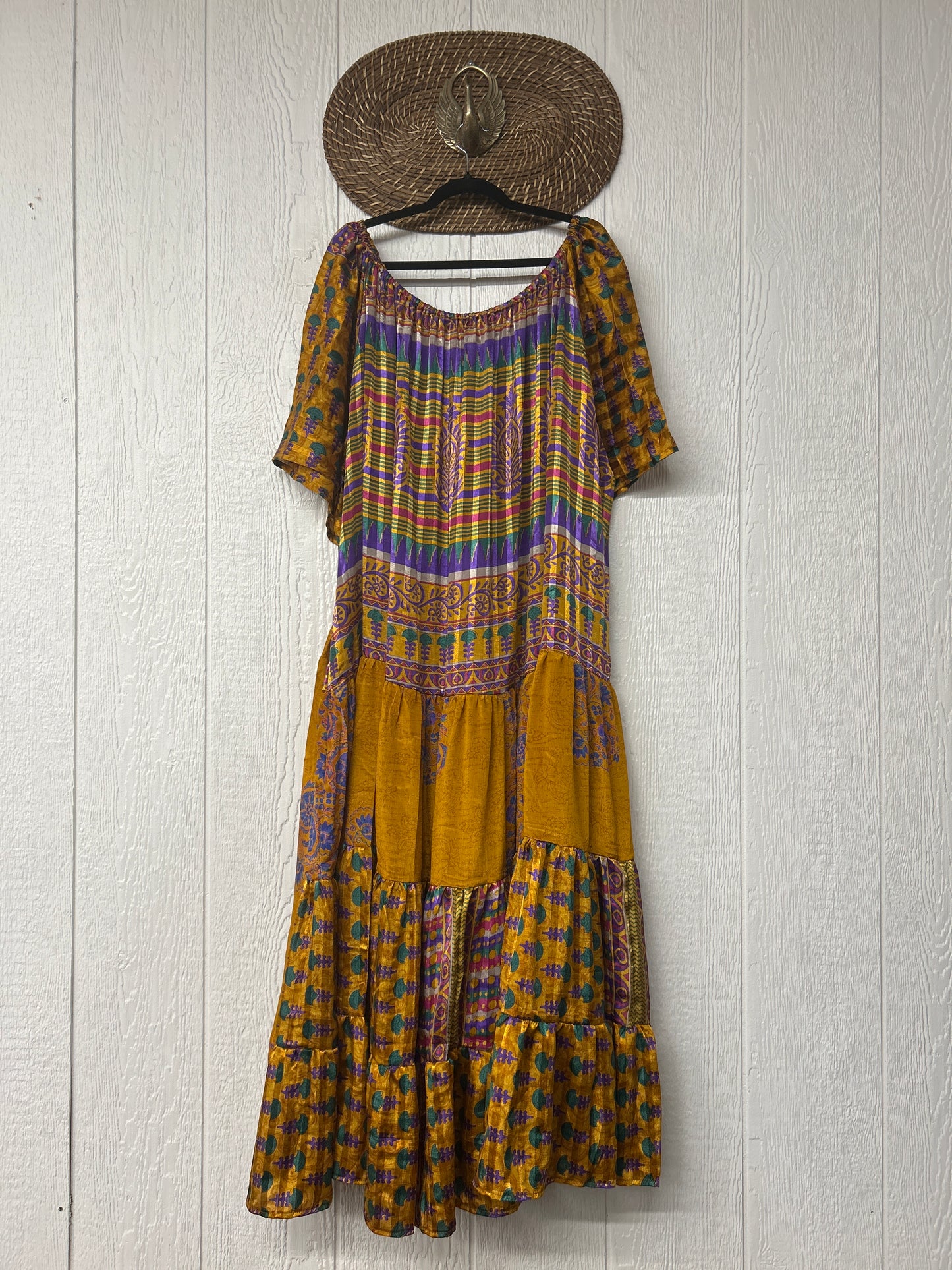 Rasgulla Sari Nova Maxi 0826 247
