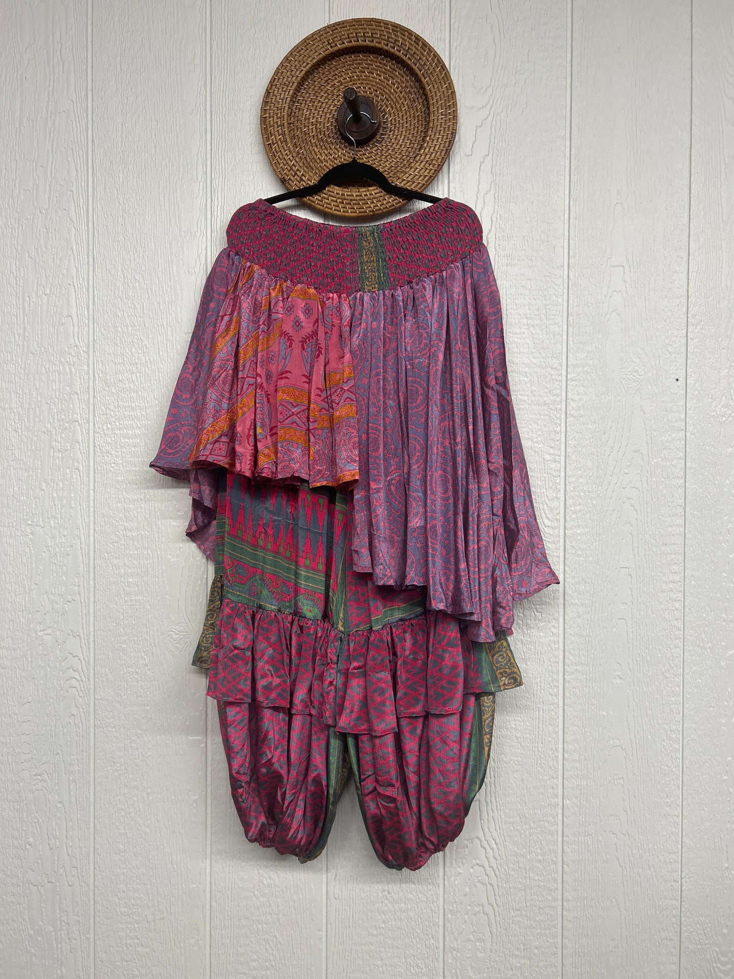 Rasgulla Sari Enchanted Jogger 0426 105