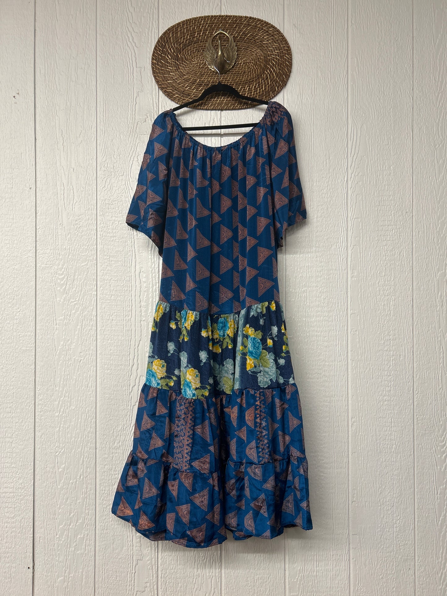Rasgulla Sari Nova Maxi 0826 244