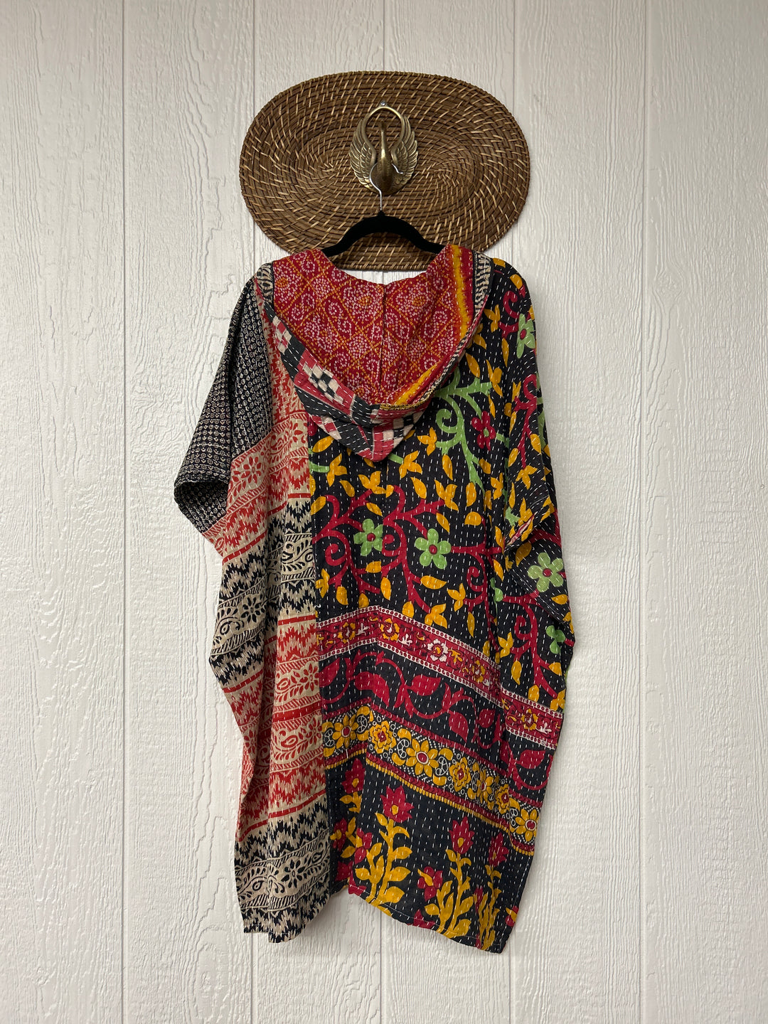 Peace and Love Poncho 0425 060