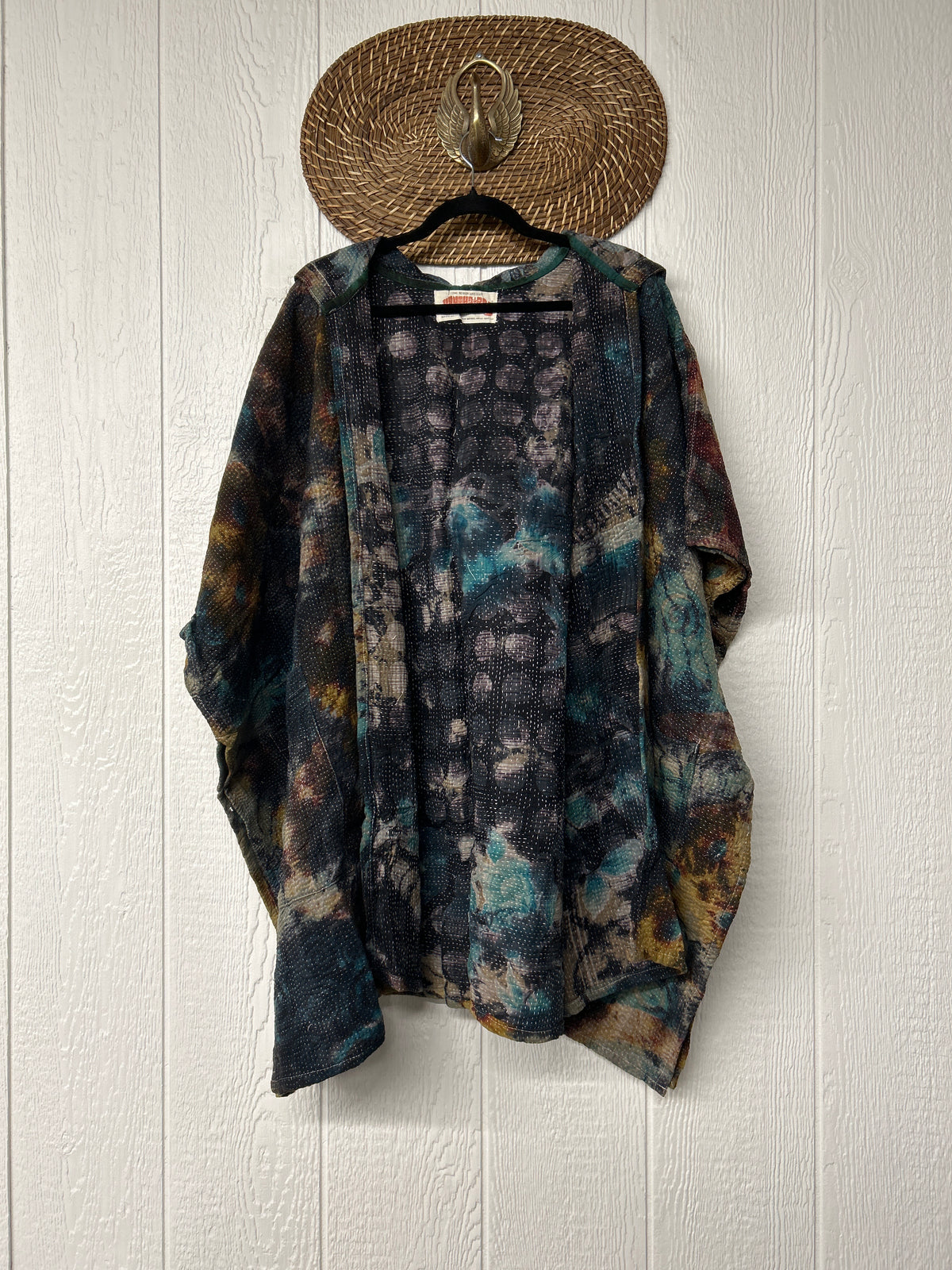 Aura Edit Fine Kantha Wanderlust Poncho 1026 002