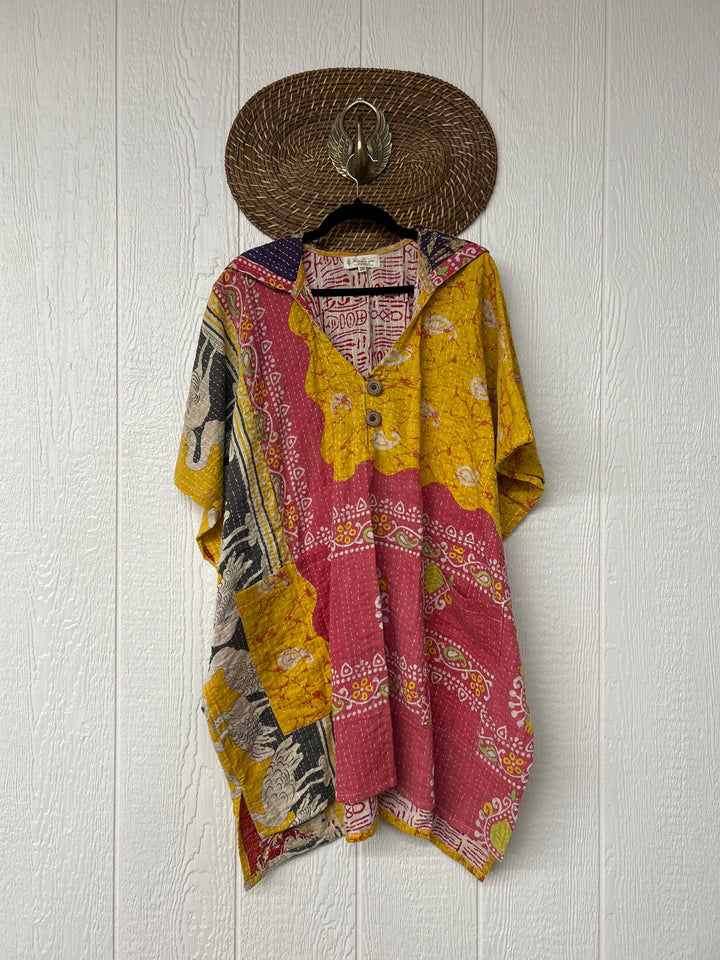 Peace and Love Poncho 0425 037