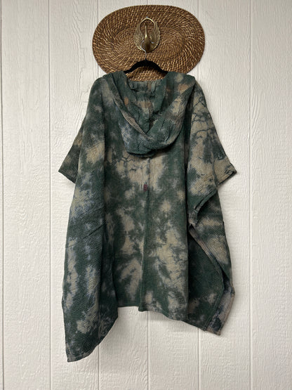 Aura Edit Fine Kantha Wanderlust Poncho 1026 001