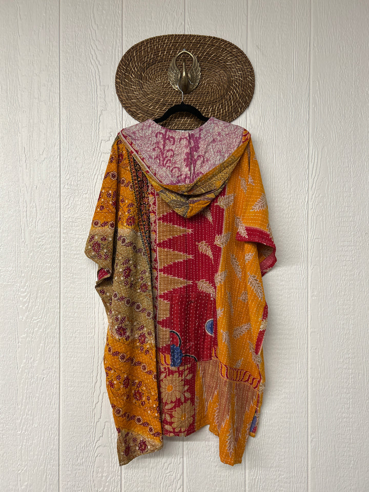 Peace and Love Poncho 0425 027