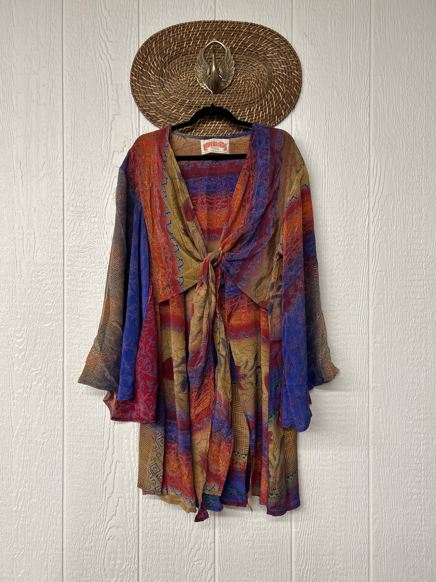 Crepe Sari Shortie Spellbound Kimono 0426 057