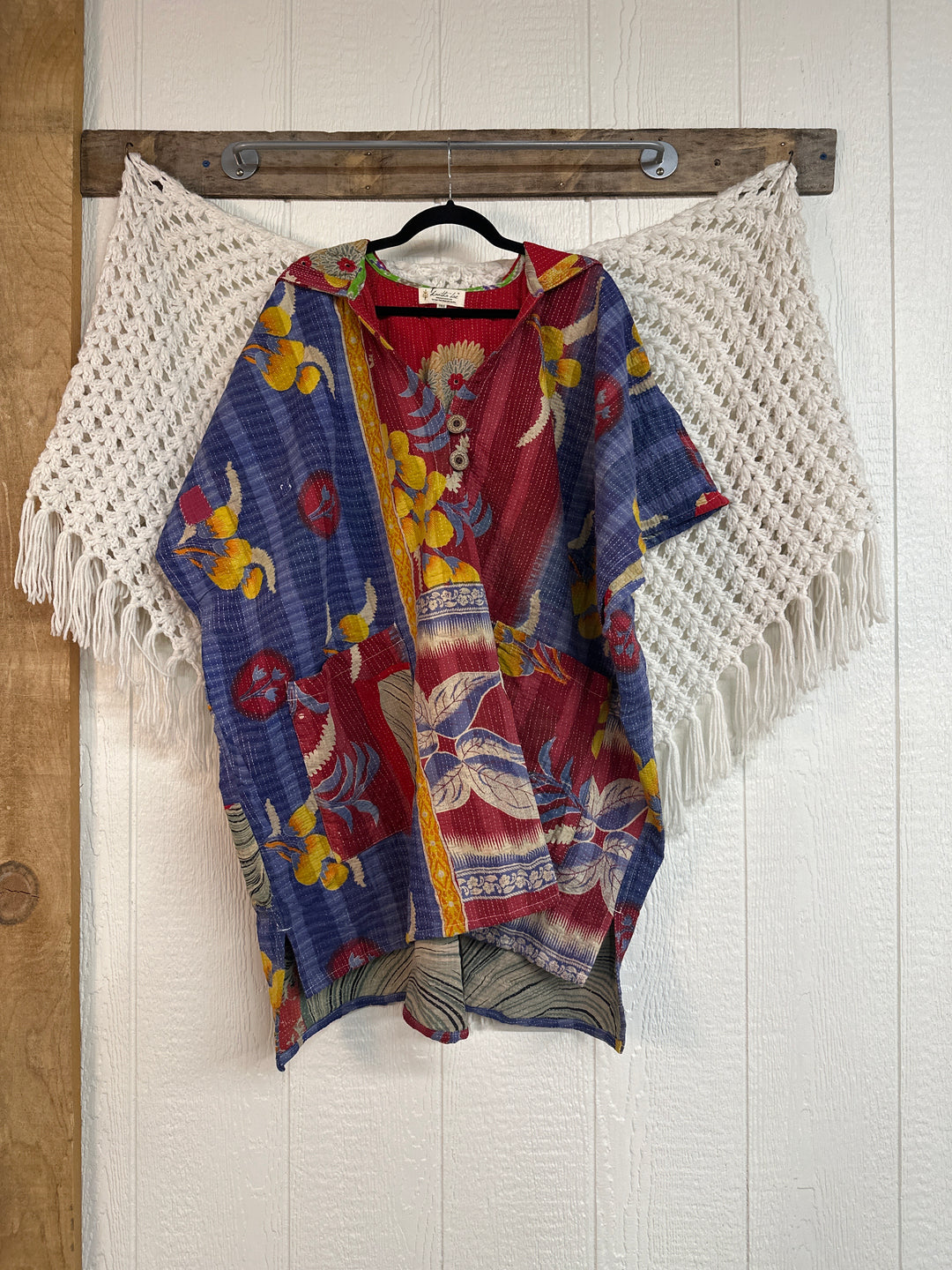 Peace + Love Poncho 0325 246