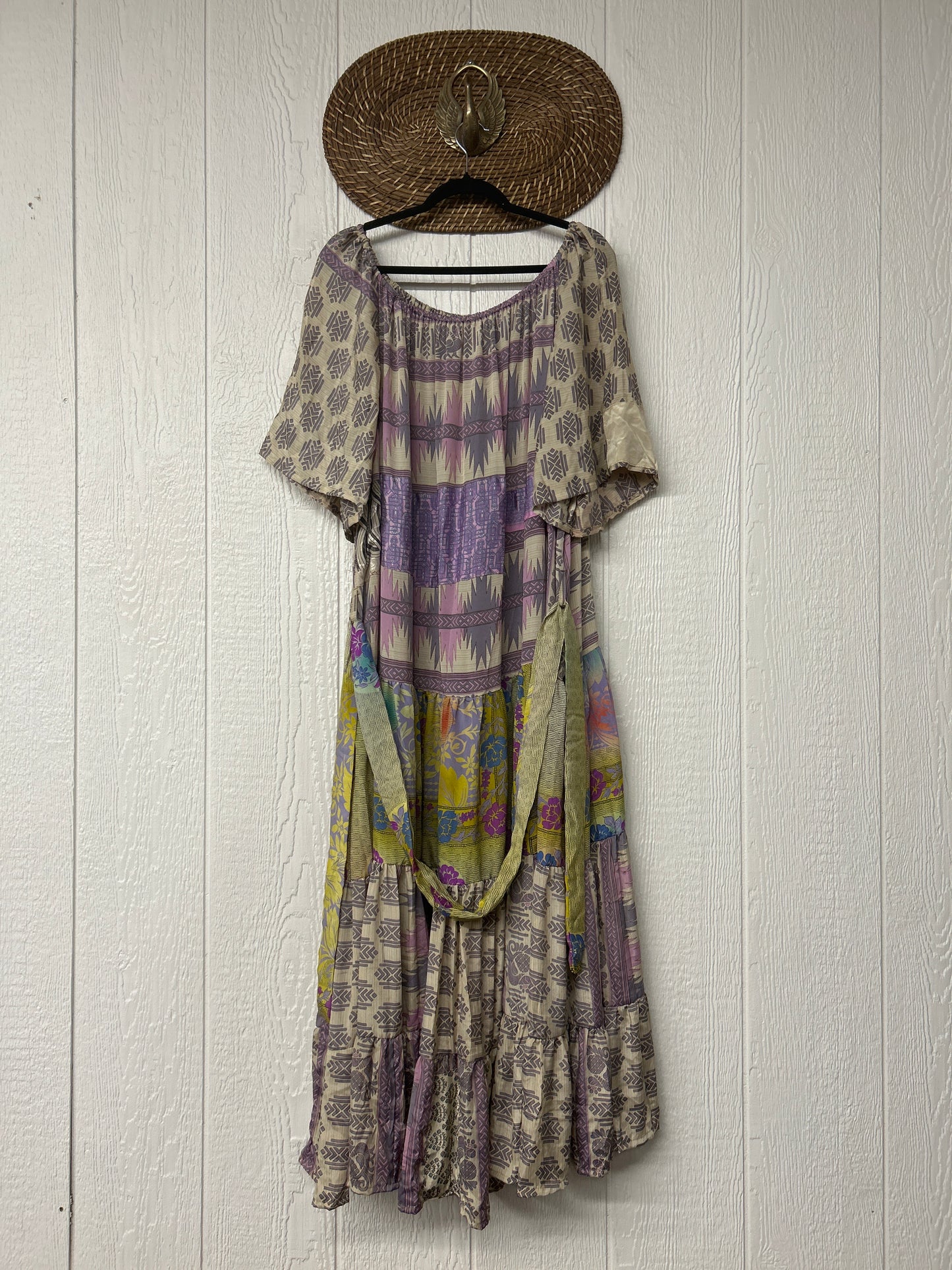 Rasgulla Sari Nova Maxi 0826 280