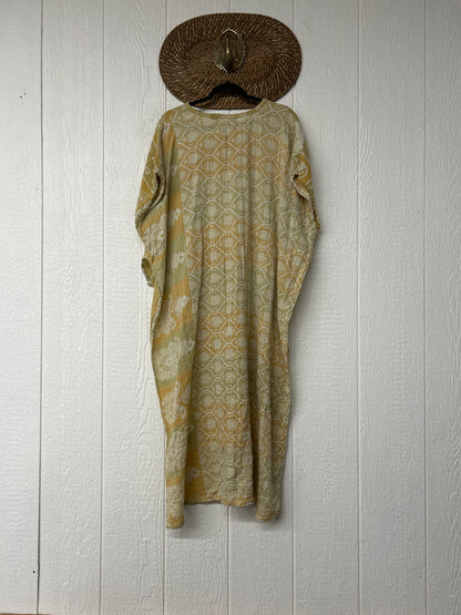 Alchemi Kantha Surrender Hi Lo Poncho 0826 009