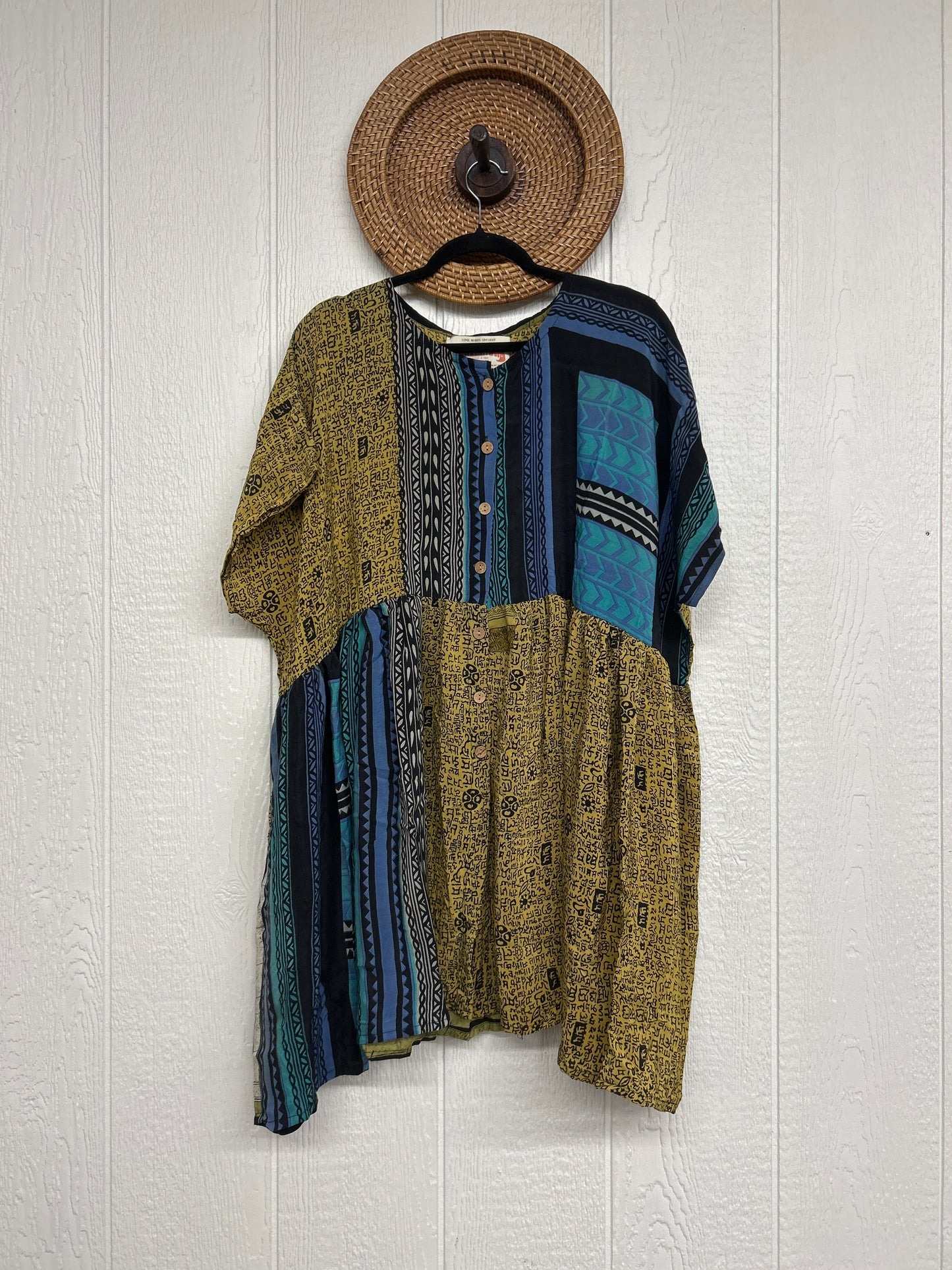 Crepe Sari Daydreamer Button Down Mini  0726 006