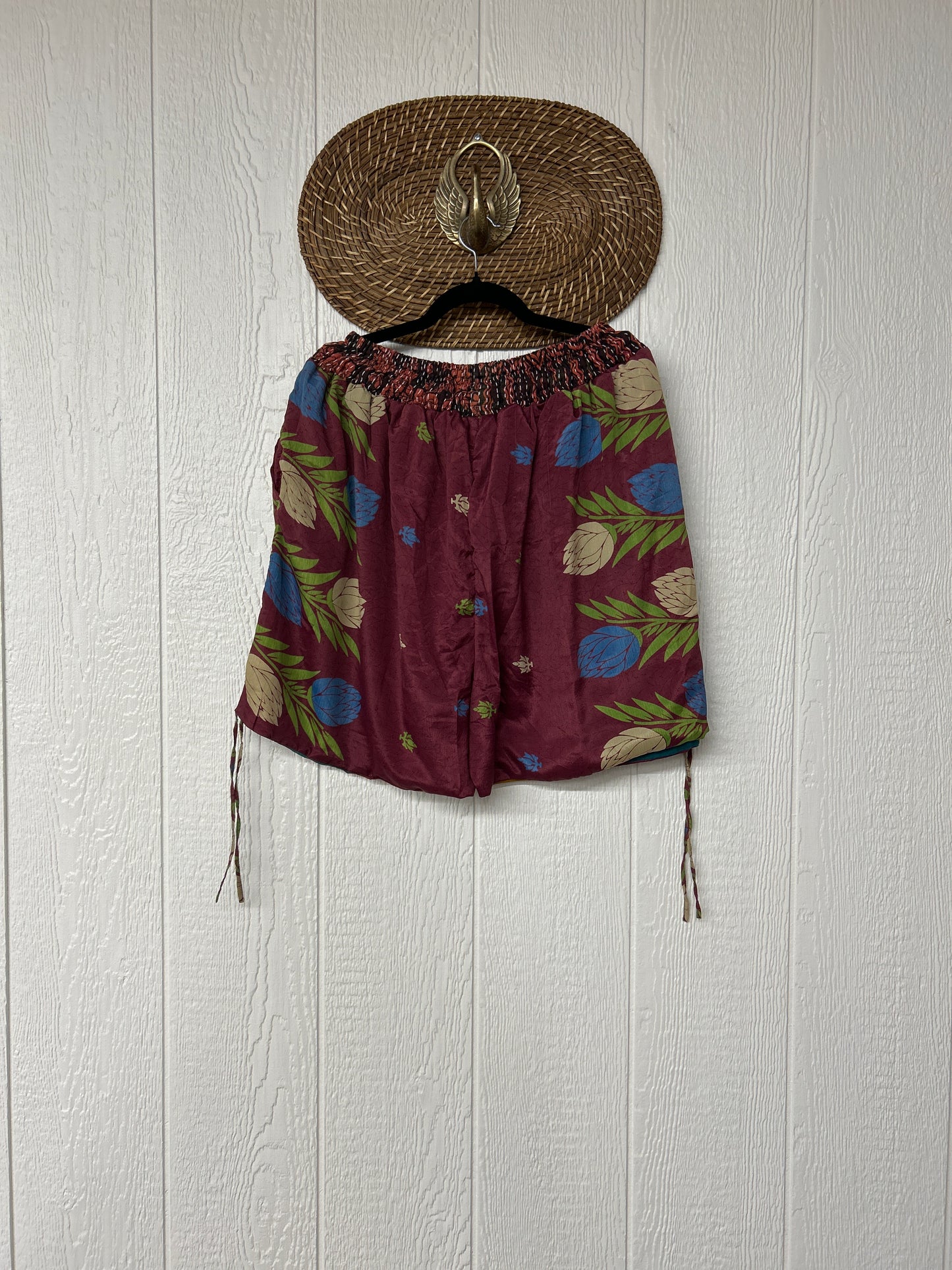 Silk Butterfly Short 0525 020