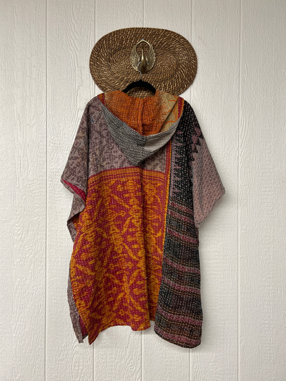 Peace and Love Poncho 0425 011