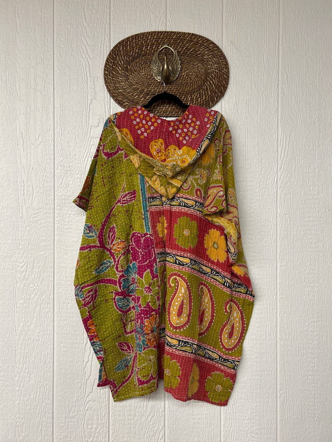 Peace and Love Poncho 0425 045