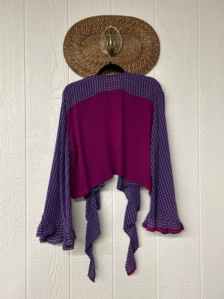 Zeppelin Crop Shrug 0425 265