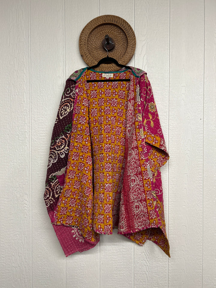 Wanderlust Poncho 0425 276