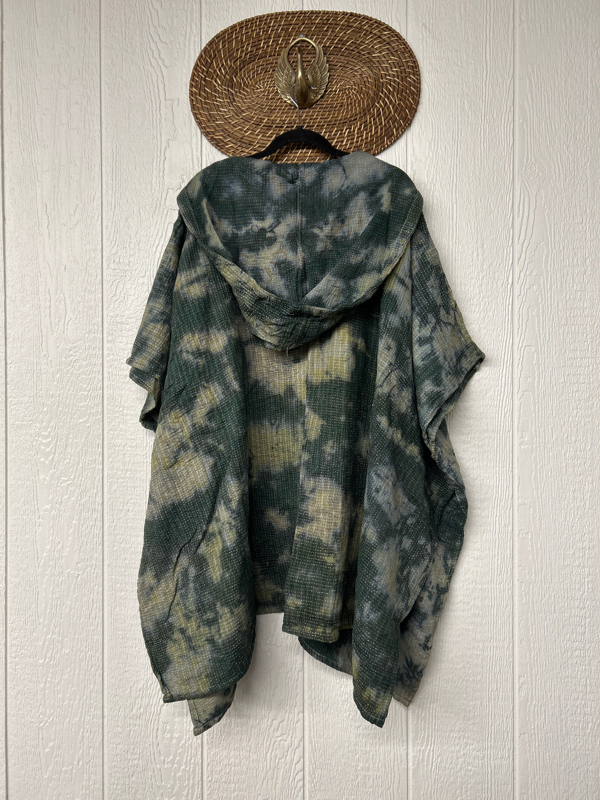 Aura Edit Fine Kantha Wanderlust Poncho 1026 004