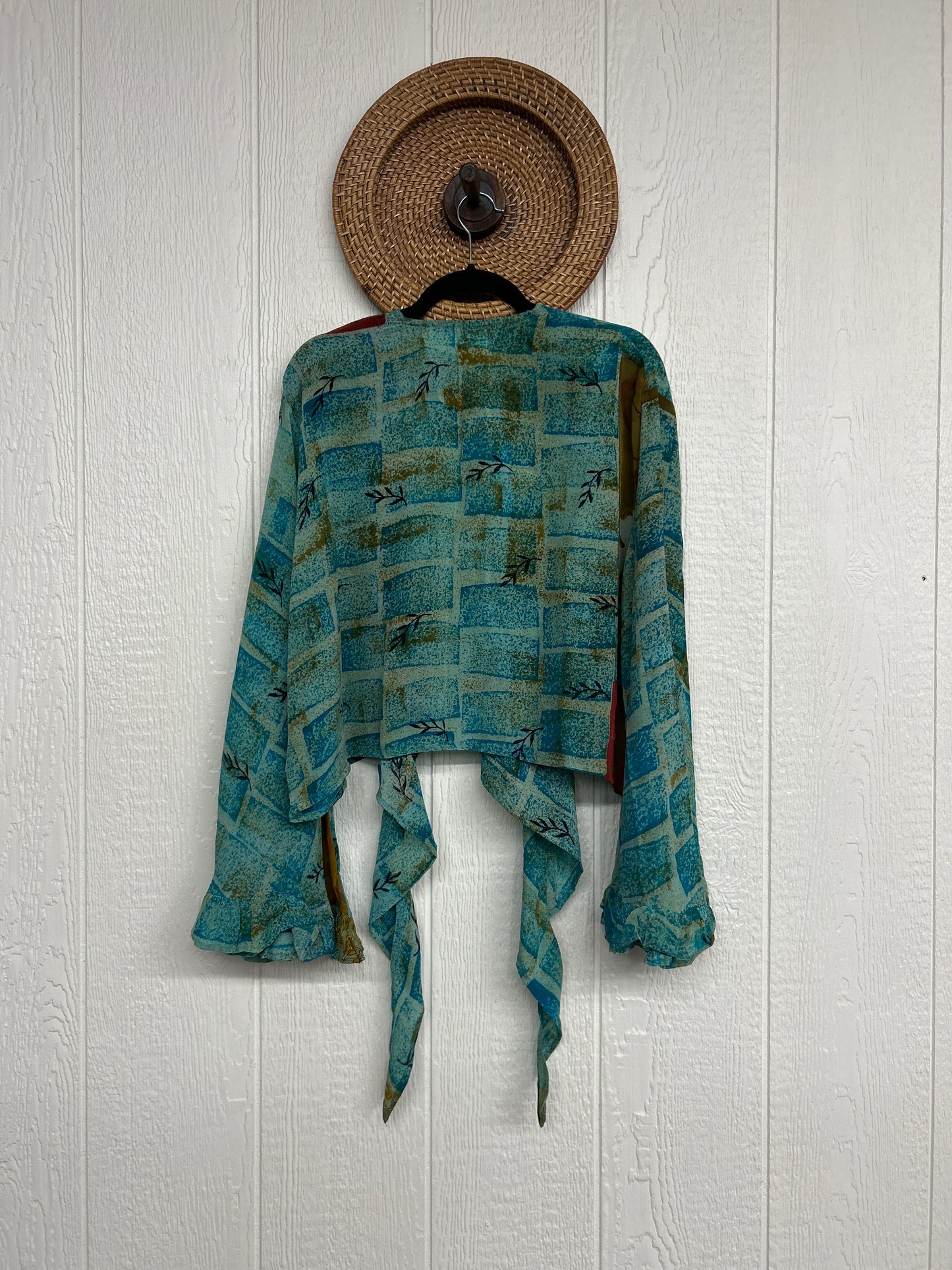 Crepe Sari Zeppelin Crop Shrug 0426 085