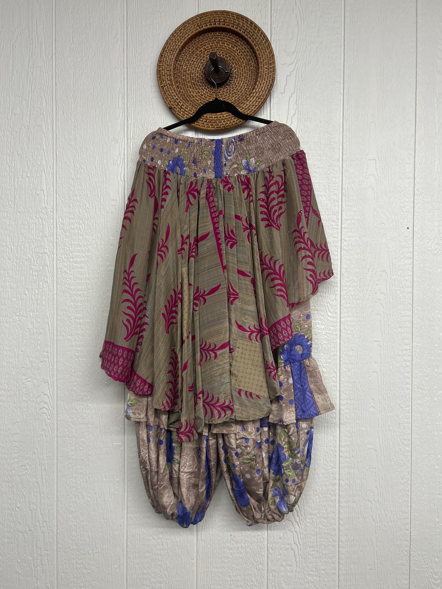 Rasgulla Sari Enchanted Jogger 0426 012