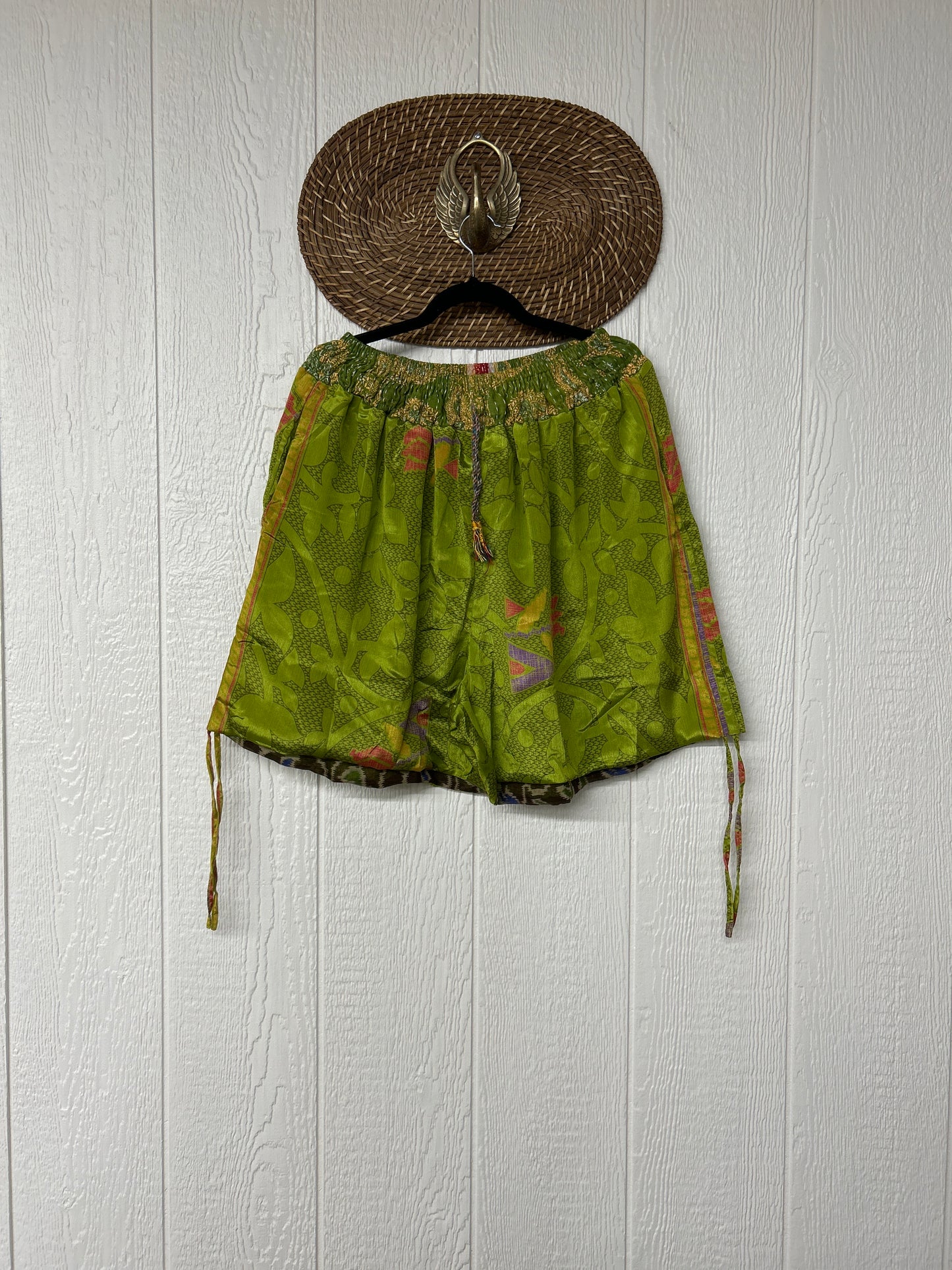 Silk Butterfly Short 0525 247