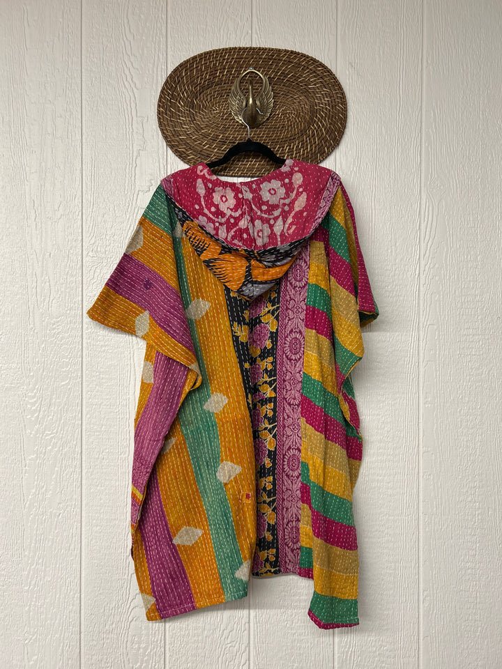 Peace and Love Poncho 0425 012
