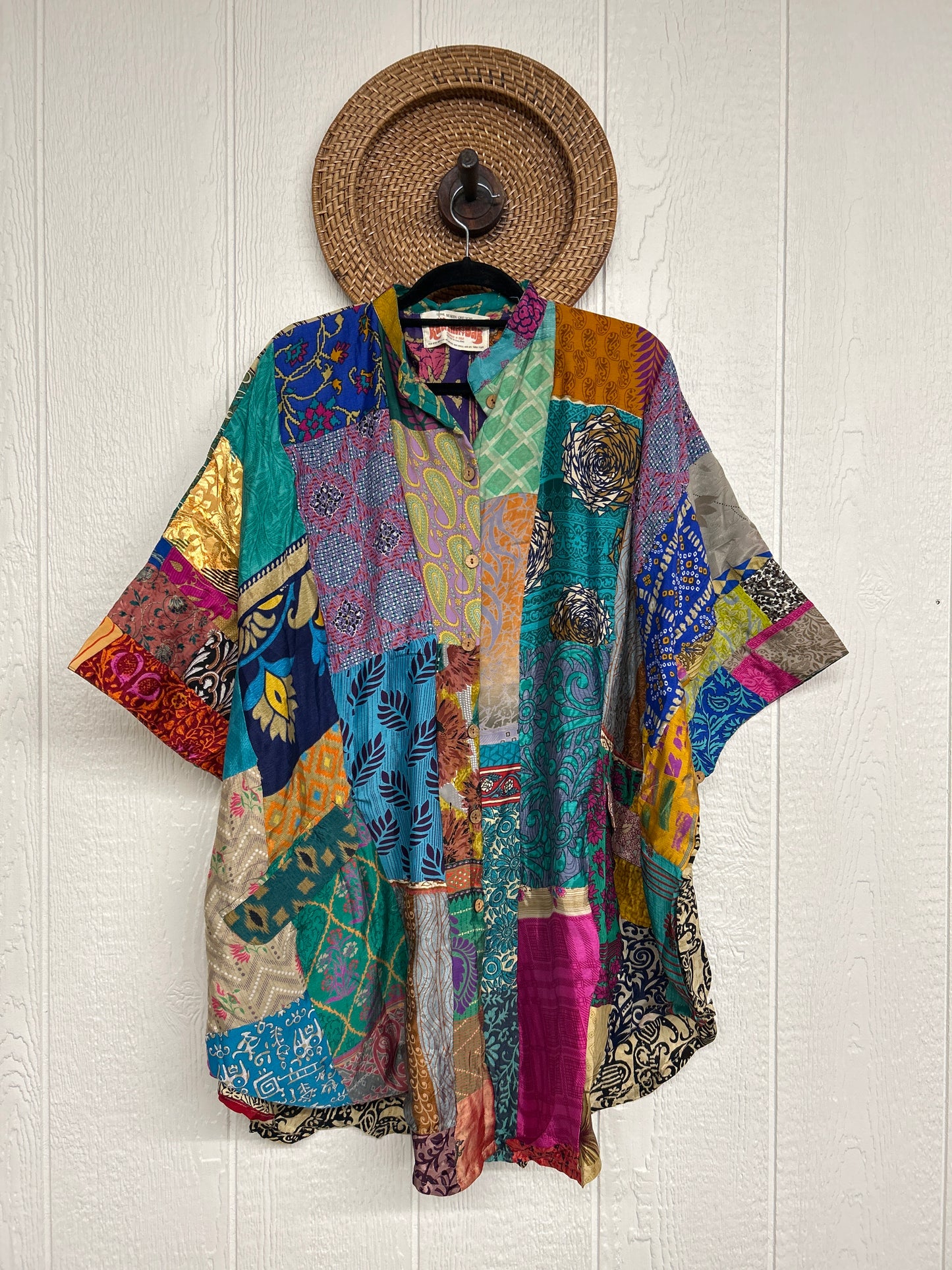 Goddess Free To Be Button-Down 0925 226
