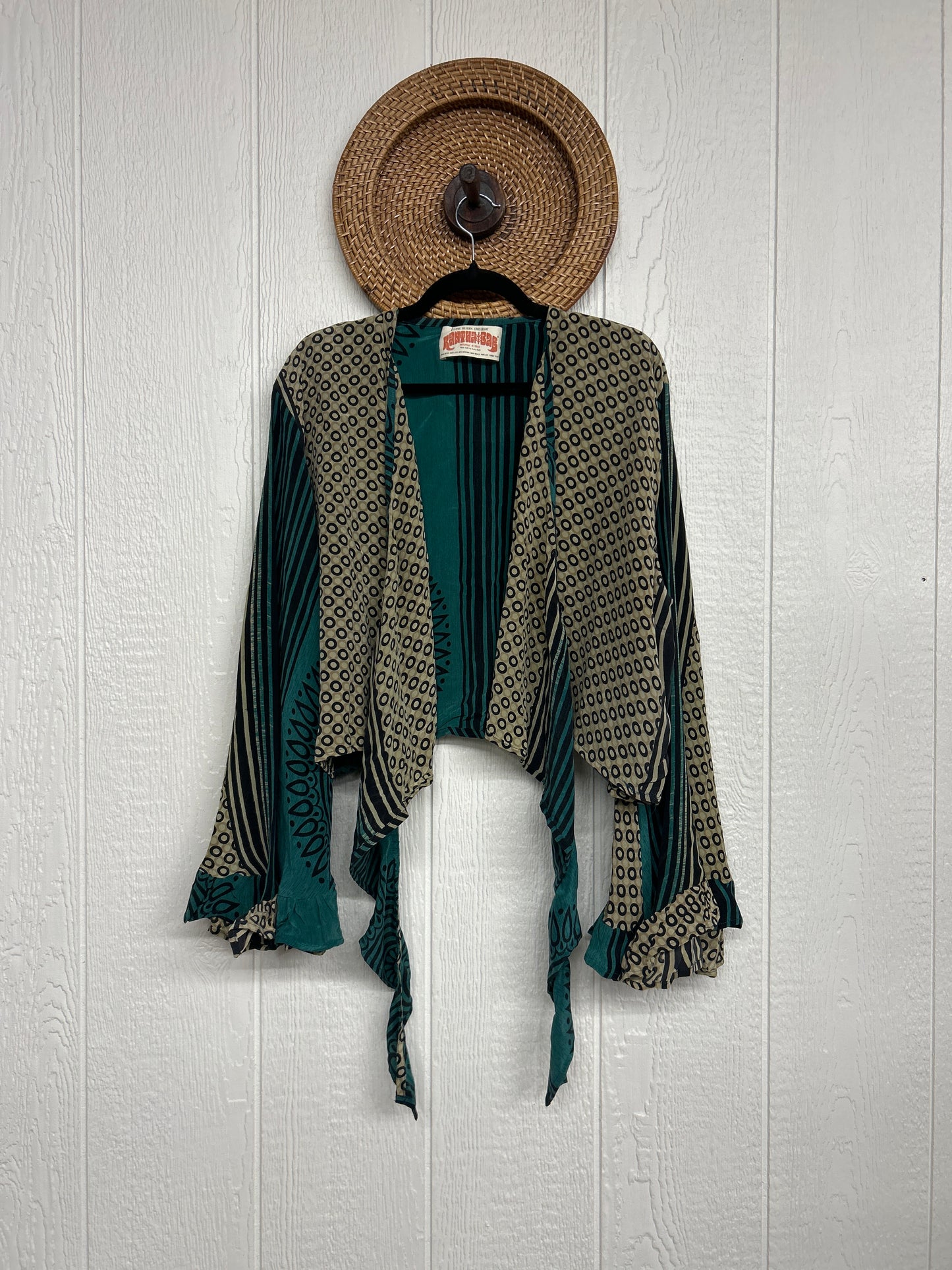 Crepe Sari Zeppelin Crop Shrug 0426 086