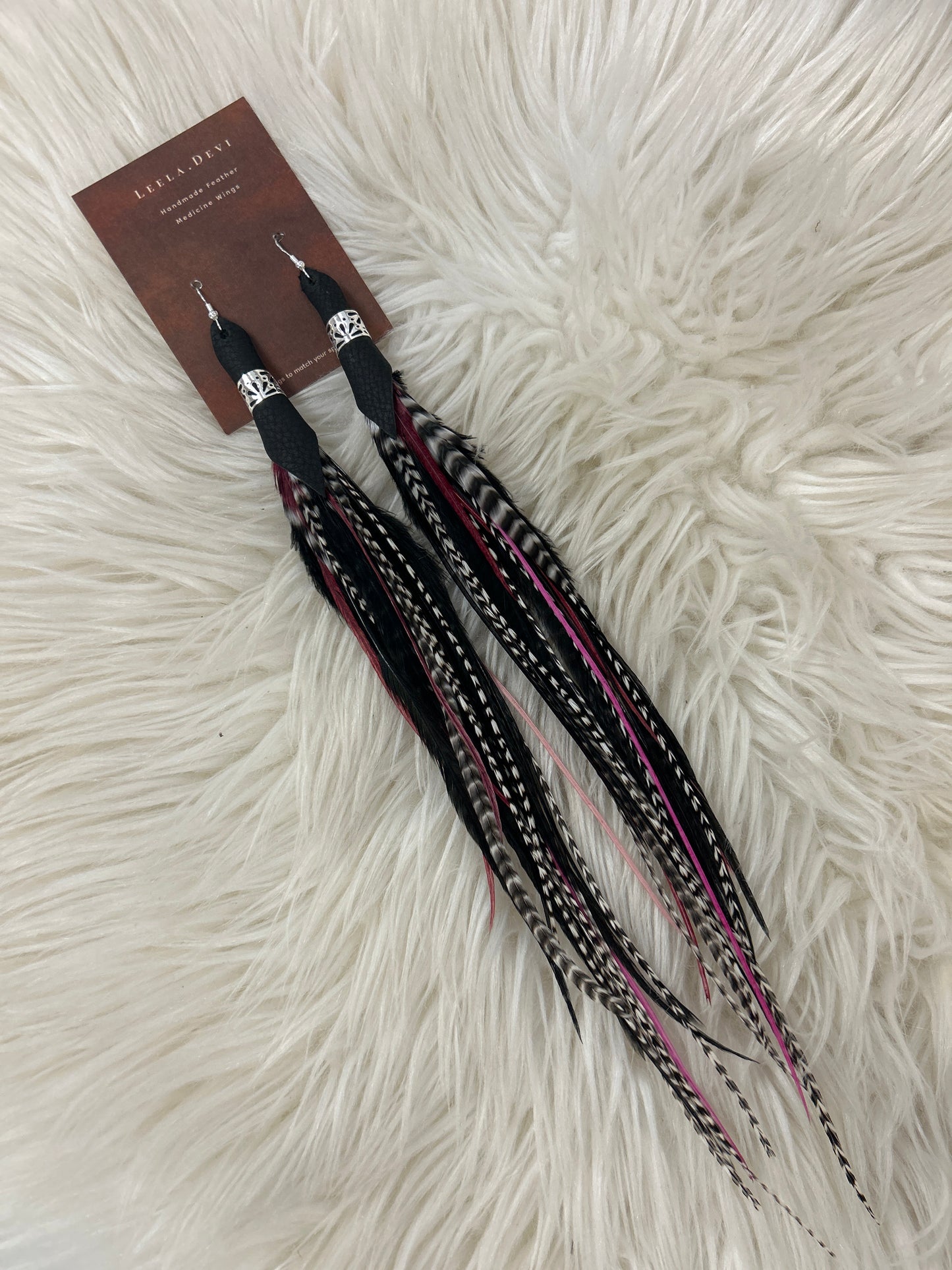 Feather Earrings - Short - 010