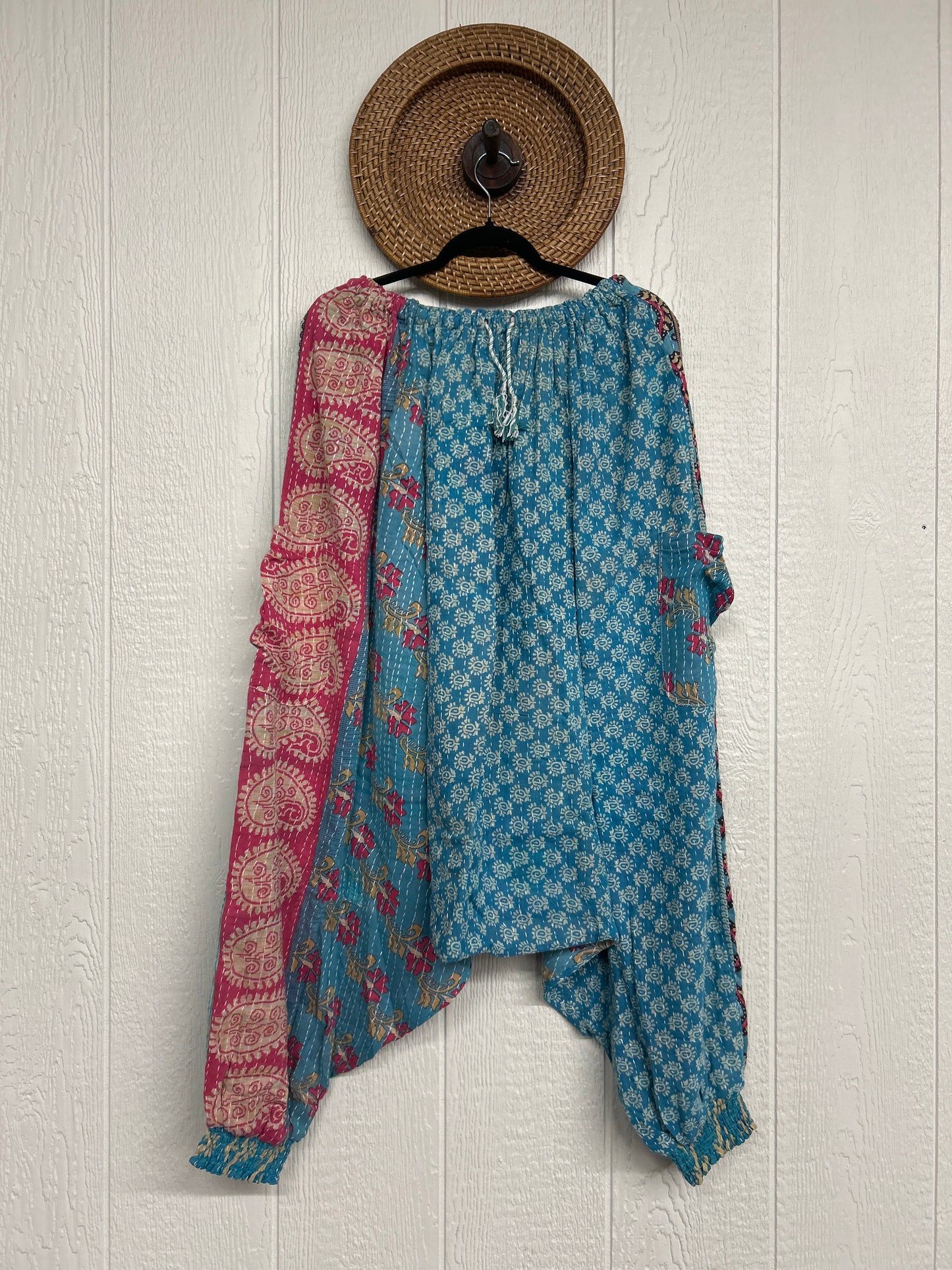 Pareo Kantha Be Still Harems 0226 054