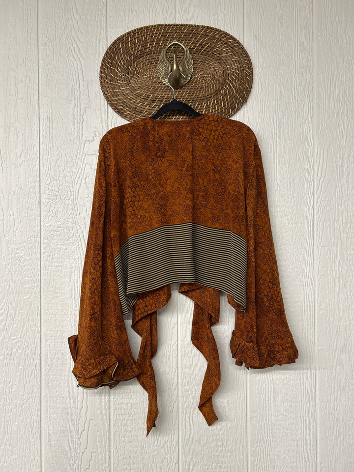 Zeppelin Crop Shrug 0425 255