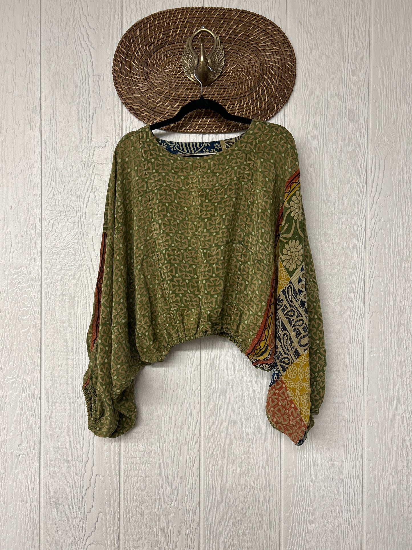 Crepe Sari Luna Crop Top 0126 231