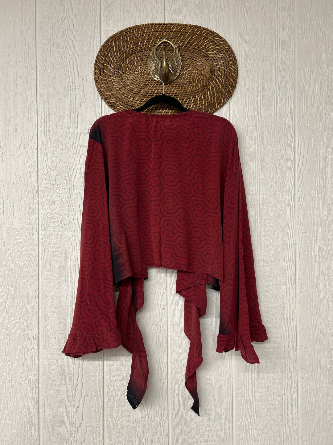Zeppelin Crop Shrug 0425 246