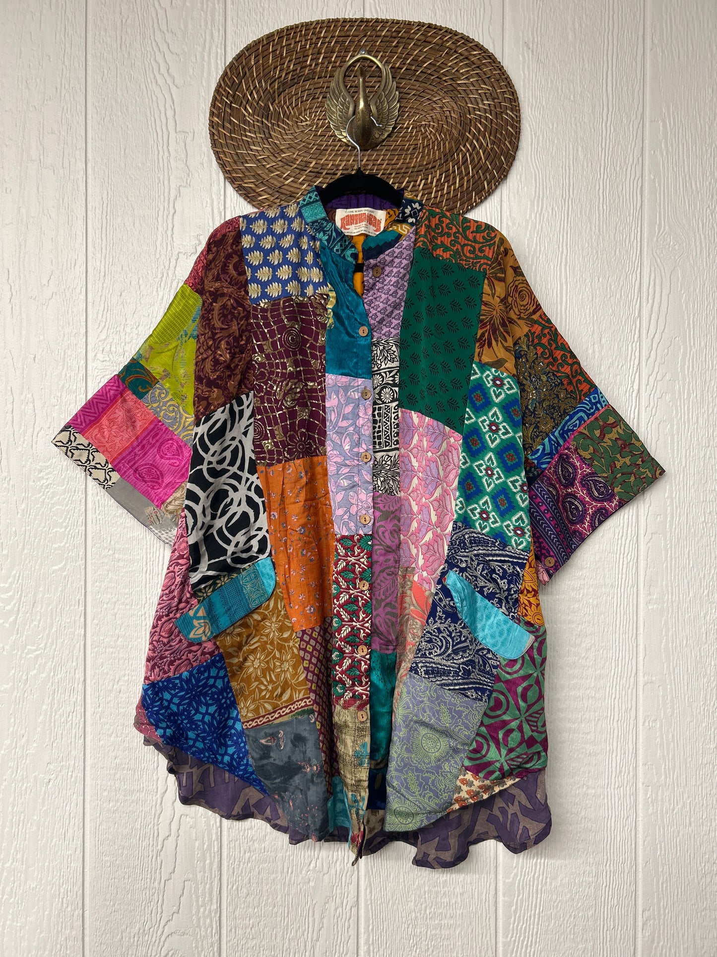 Goddess Free To Be Button-Down 0925 025