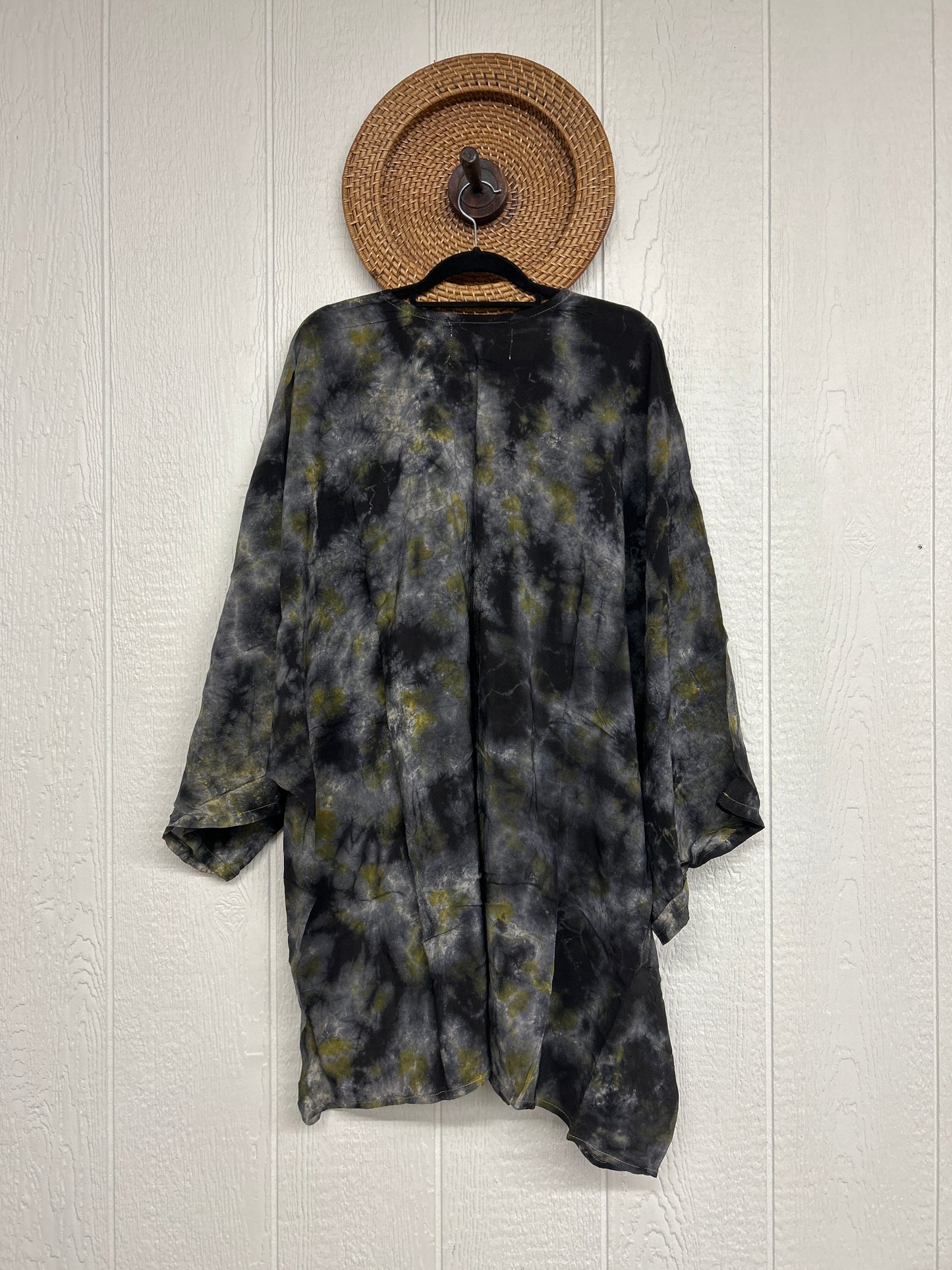 Aura Edit Crepe Sari Gaia Split Tunic 0726 001