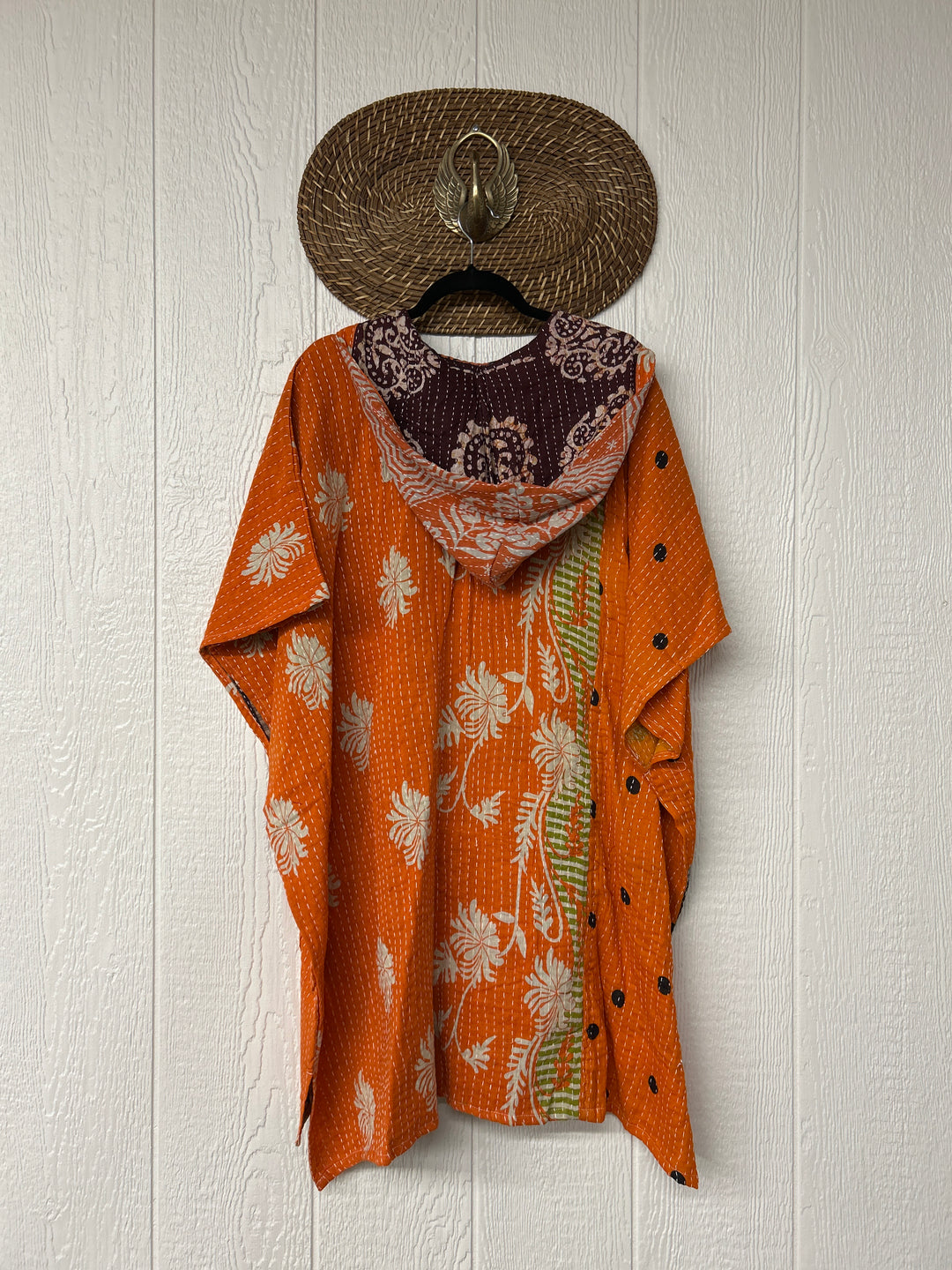 Peace and Love Poncho 0425 122