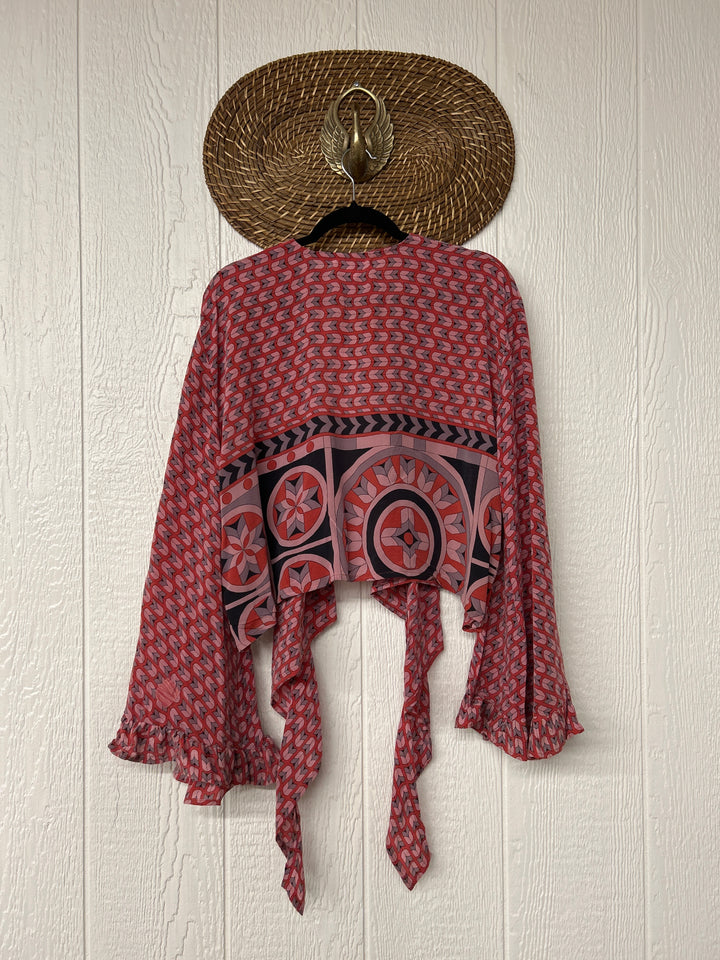 Zeppelin Crop Shrug 0425 209