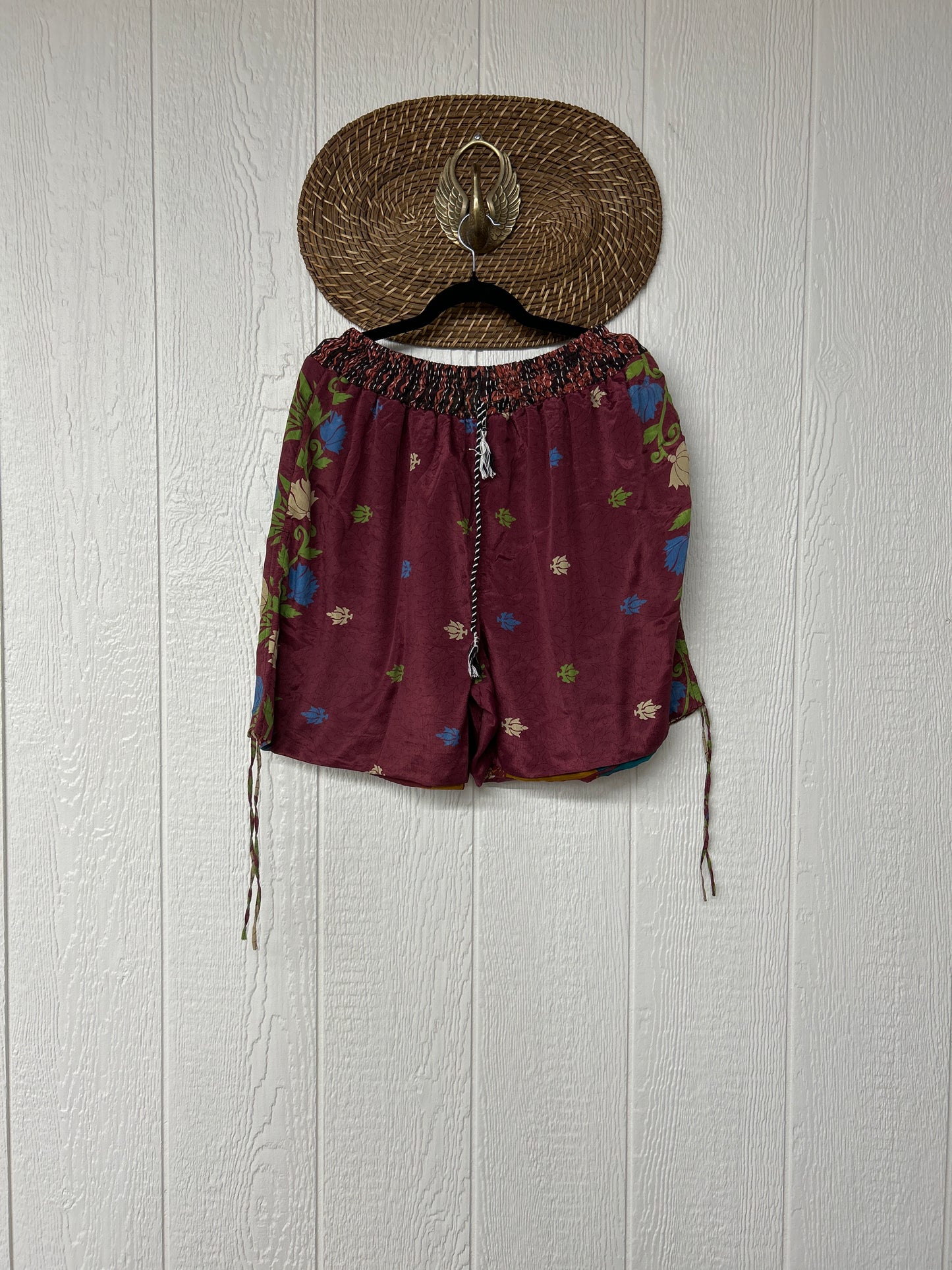 Silk Butterfly Short 0525 020