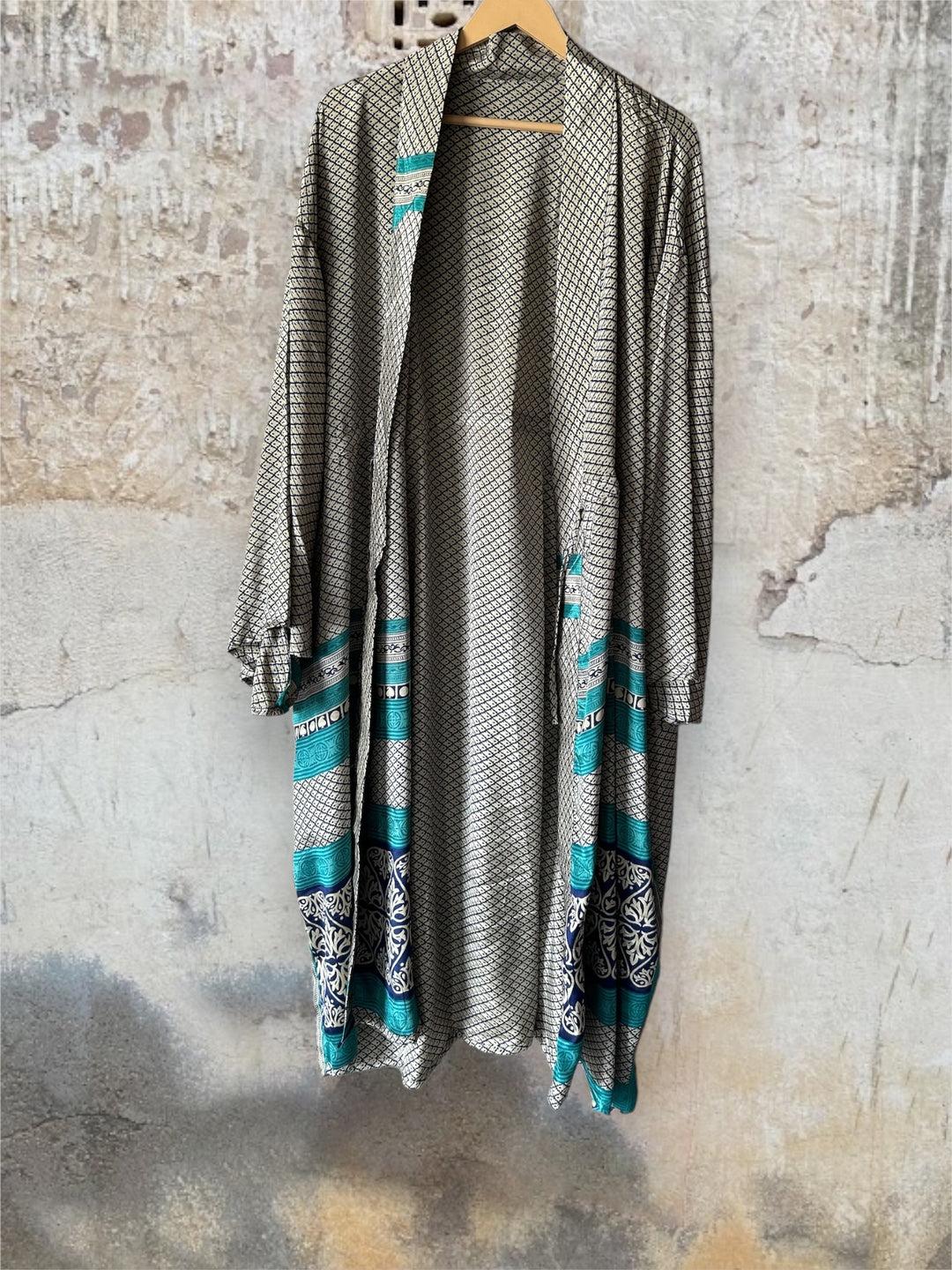 Silk Dreamweaver Kimono 0324 195 - Kantha Bae