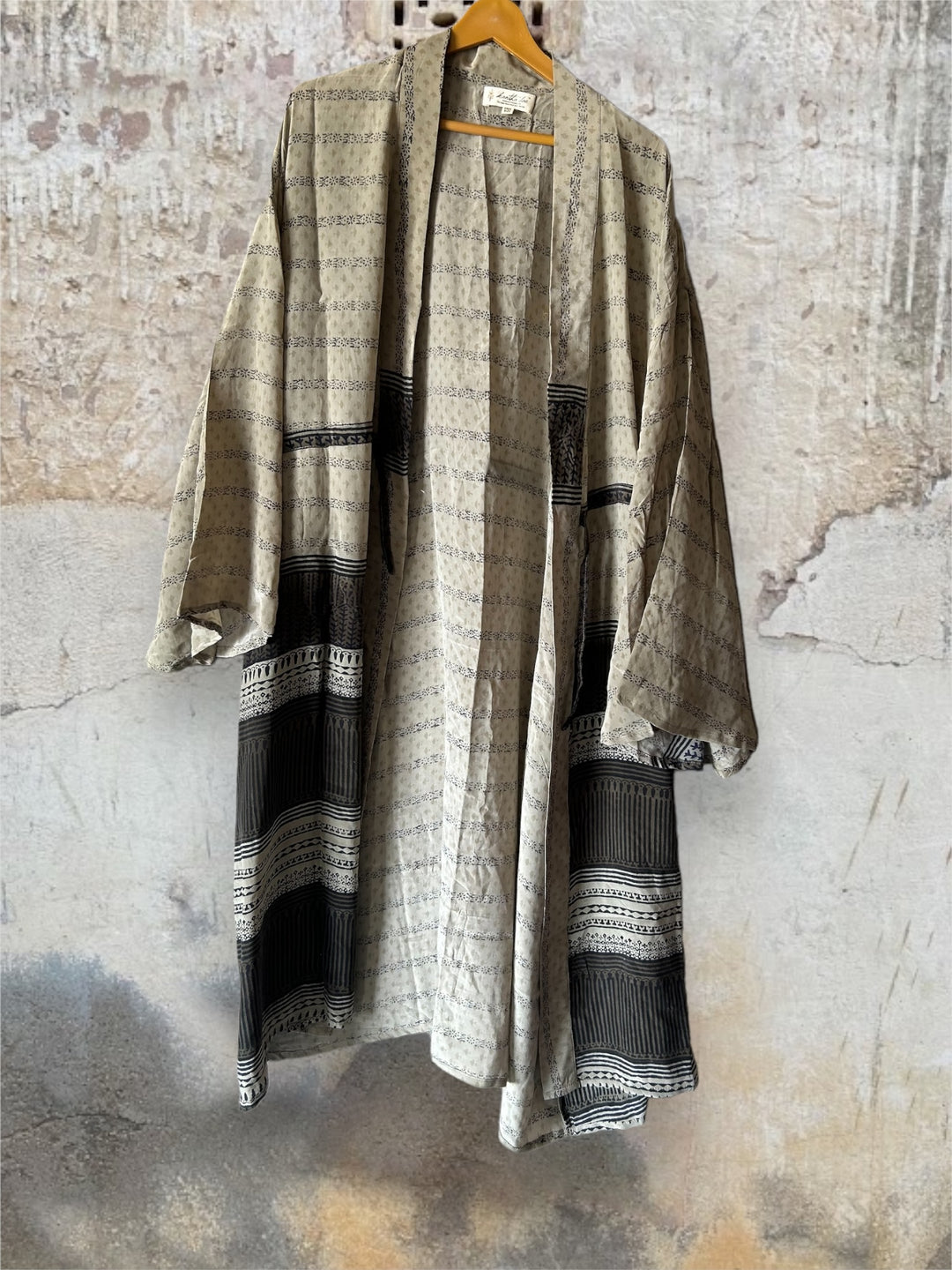 Silk Dreamweaver Kimono 0324 248 - Kantha Bae